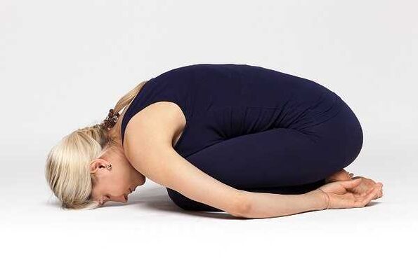 Póza dieťaťa (Balasana)