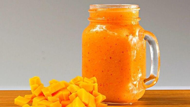 Mango smoothie - voňavý snack na záverečný ovocný deň diéty Anny Johansson